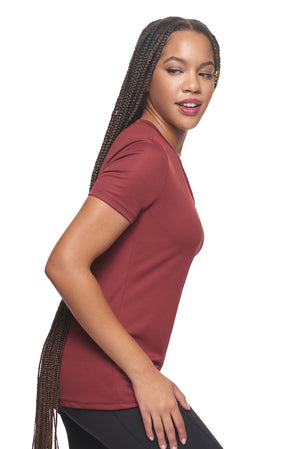Expert Brand Wholesale Made in USA sportswear activewear Women's Oxymesh V-Neck Tec T-Shirt in Cardinal Red 2#cardinal