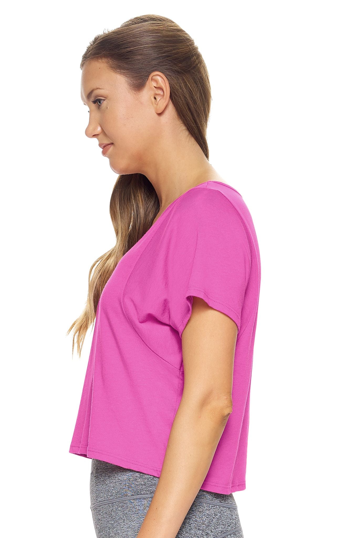 MC274🇺🇸🍃 MoCA™ Cropped Tee - Expert Brand#berry
