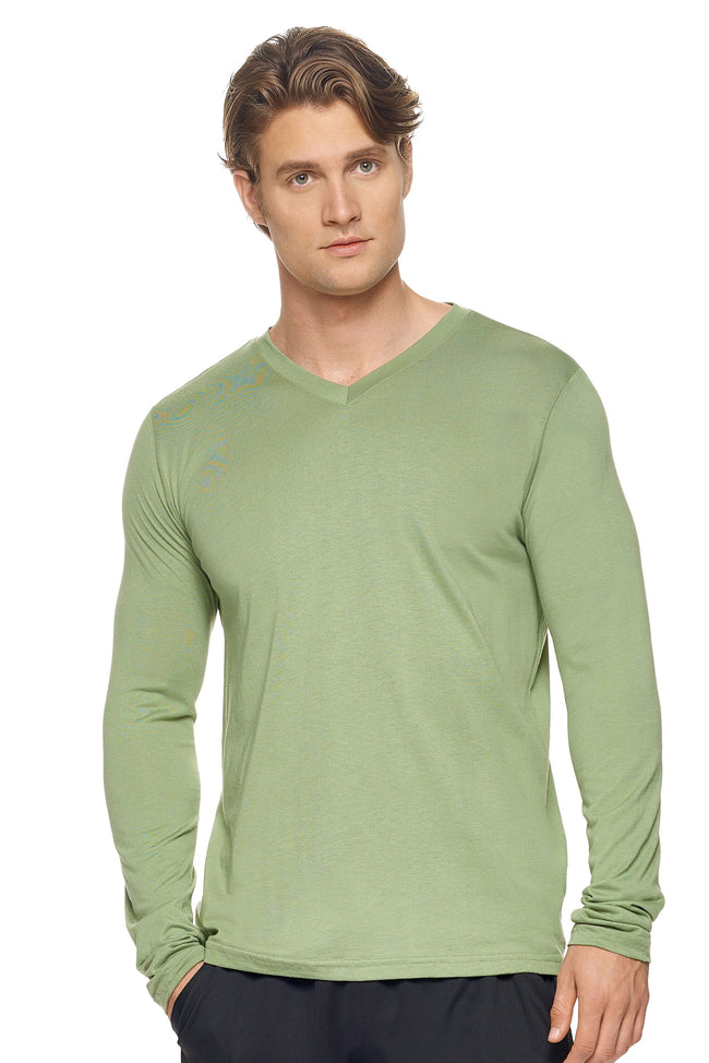 Expert Brand Wholesale Men's MoCA™ V-Neck Long Sleeve Tee in Meadow Green#meadow